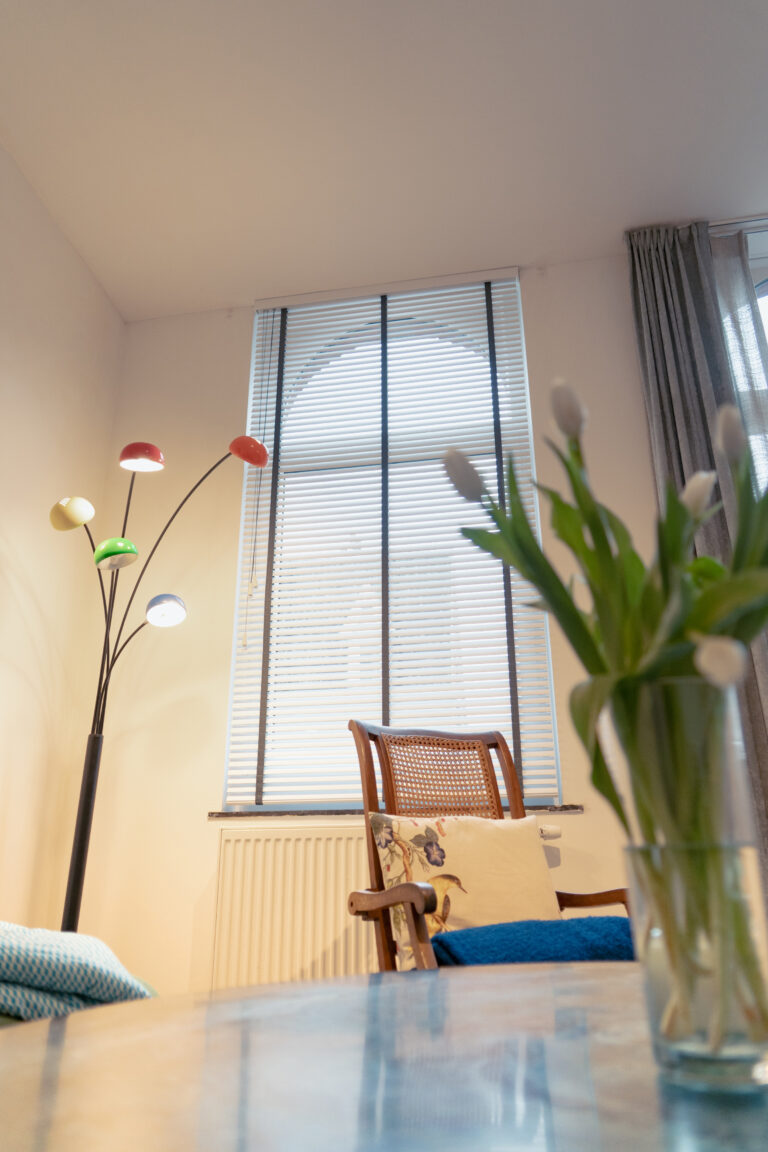 vue sur le coin séjour de l'appartement Lyves 4, situé au 1er étage du 8 Rue Dossin à Liège (4000) en Belgique