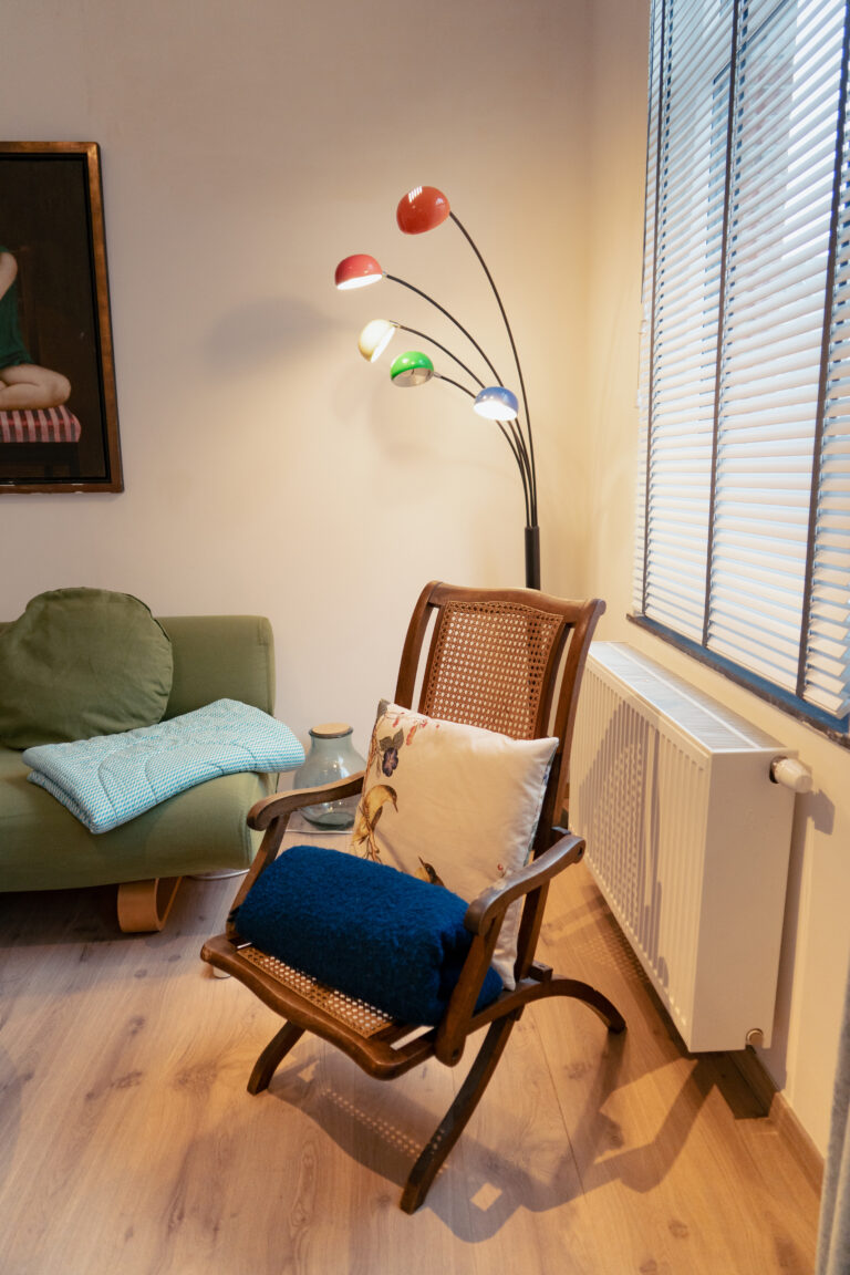 coin séjour dans l'appartement Lyves 4, situé au 1er étage du 8 Rue Dossin à Liège (4000) en Belgique